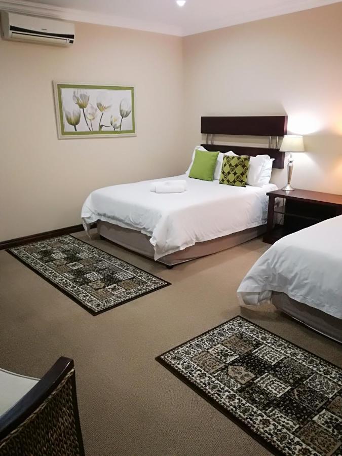 Belmont Guesthouse Блоемфонтейн Екстериор снимка