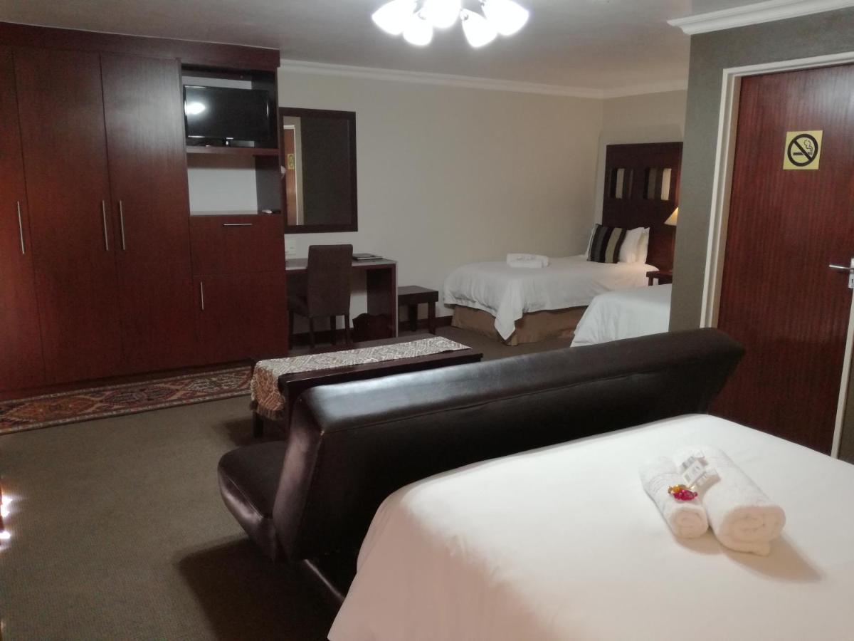 Belmont Guesthouse Блоемфонтейн Екстериор снимка