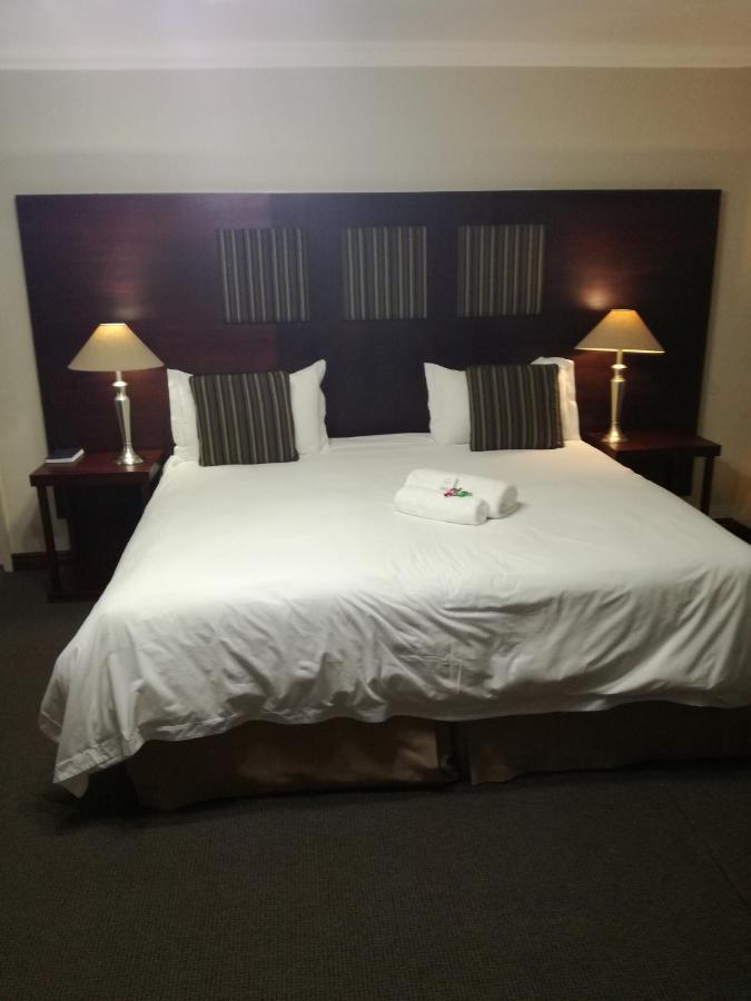 Belmont Guesthouse Блоемфонтейн Екстериор снимка