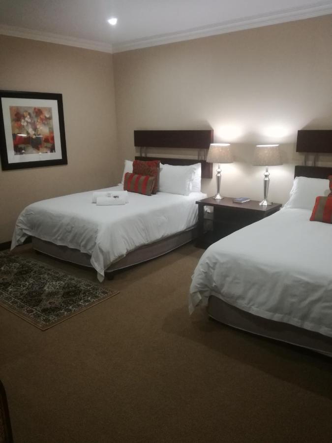 Belmont Guesthouse Блоемфонтейн Екстериор снимка