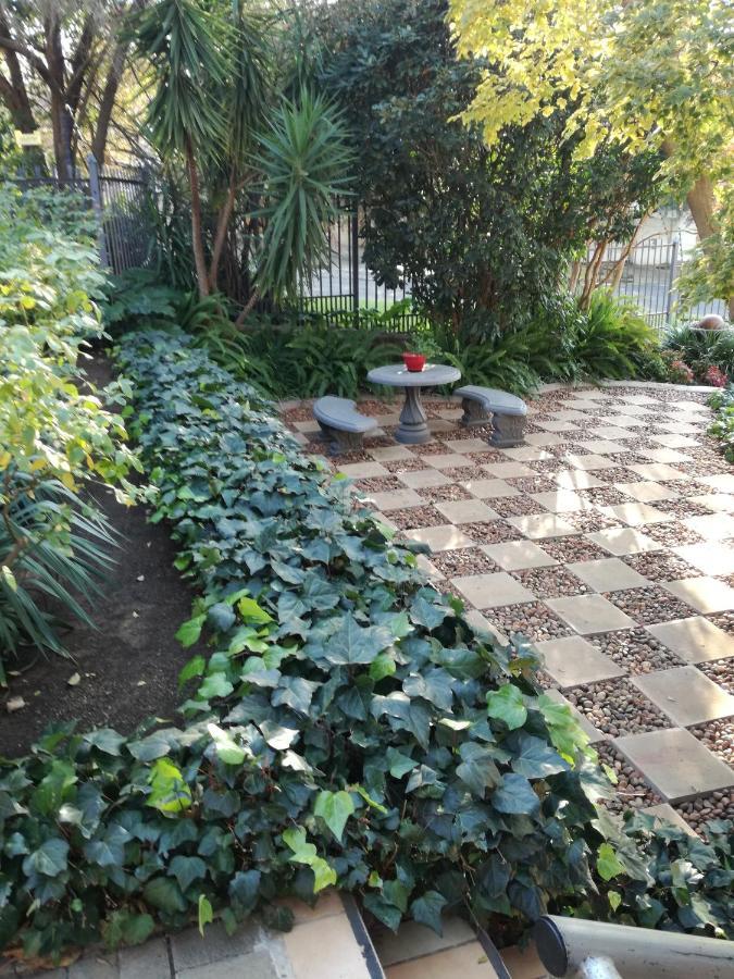 Belmont Guesthouse Блоемфонтейн Екстериор снимка