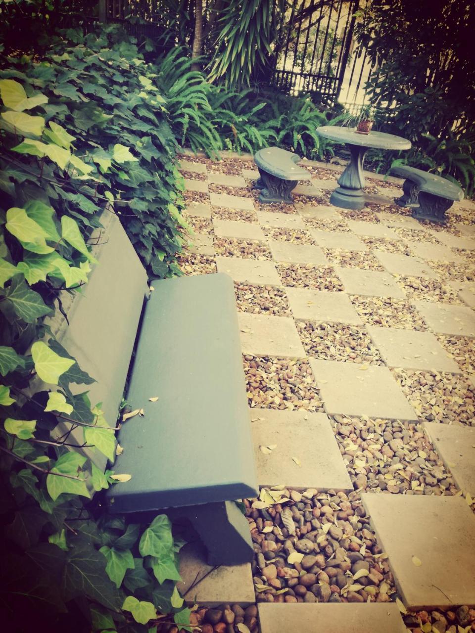 Belmont Guesthouse Блоемфонтейн Екстериор снимка