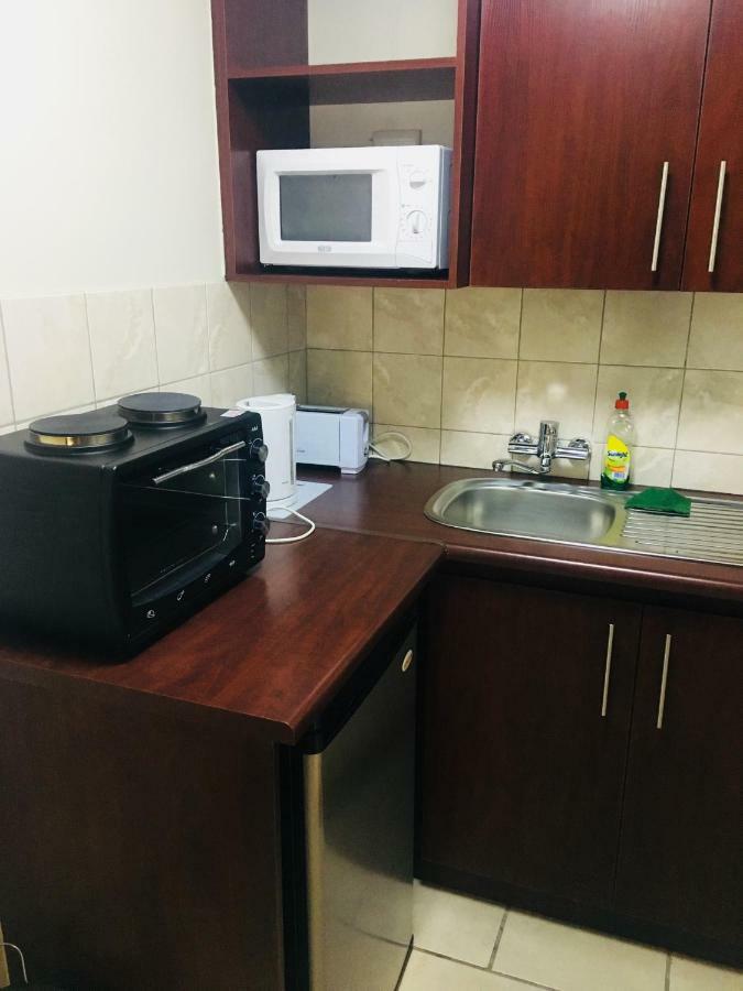 Belmont Guesthouse Блоемфонтейн Екстериор снимка